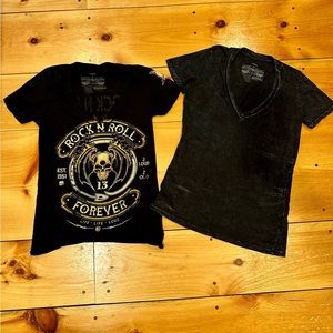 Two Wornstar Women’s V Necks size L
